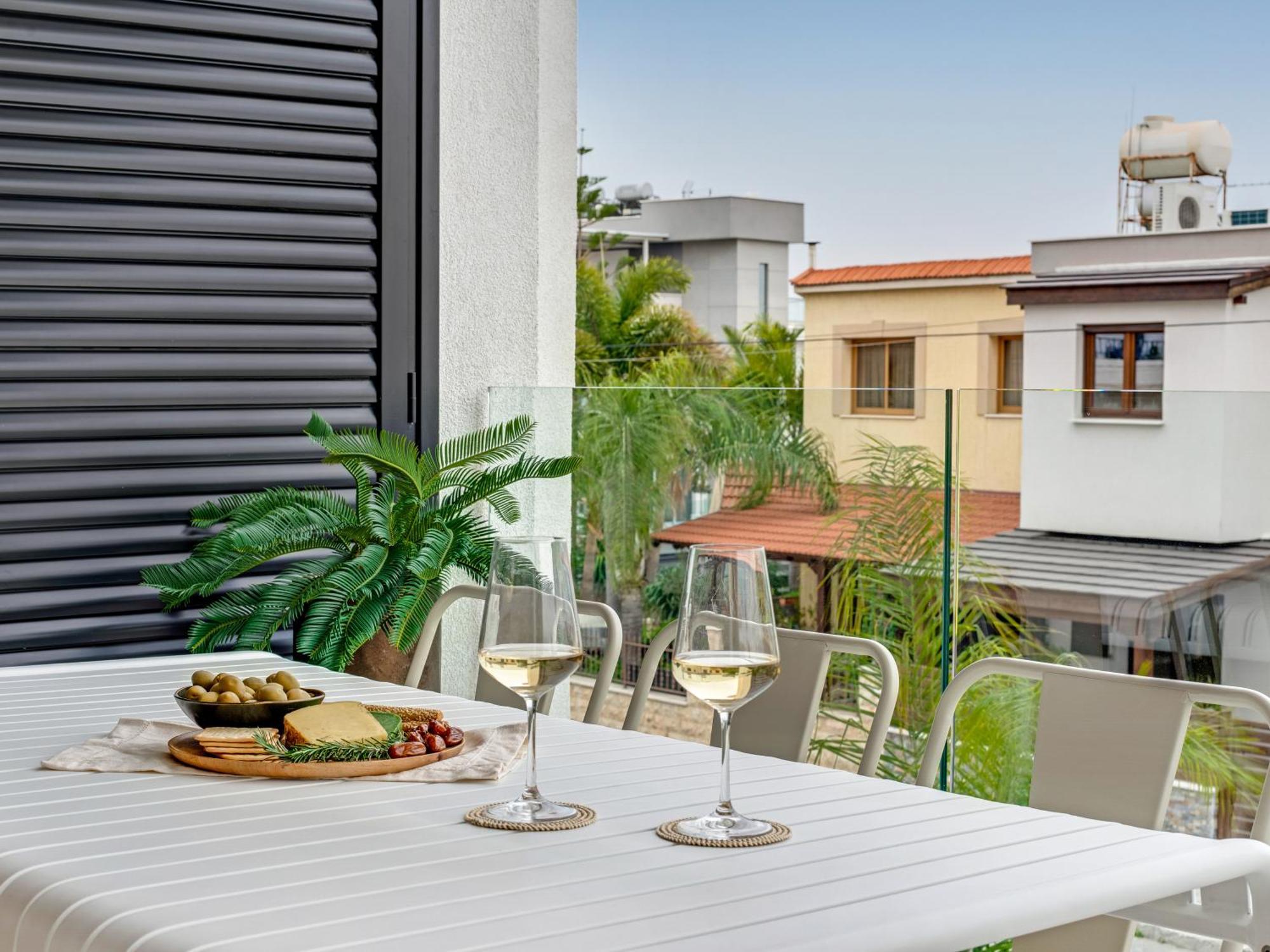 Sanders Only Limassol Exterior foto